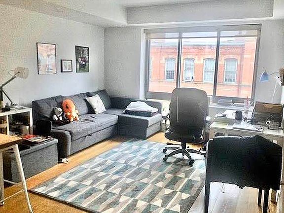 4th image of 1677 Lexington Ave APT 4E