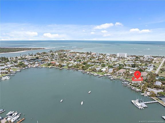 4th image of 1560 Island Cove Road