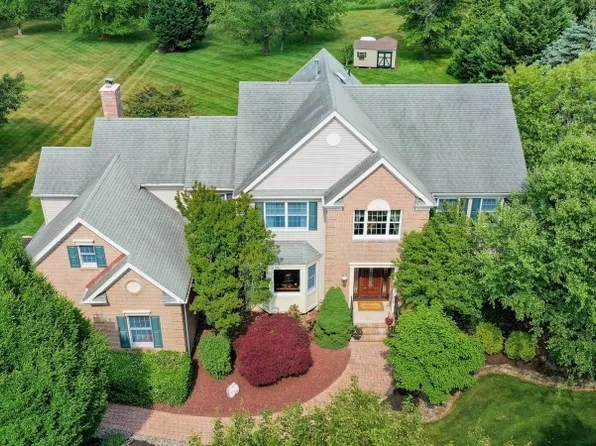 53 Milburn Dr, Hillsborough Twp., NJ 08844