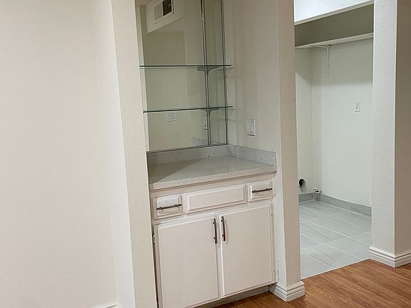 4th image of 10715 Missouri Ave APT 101