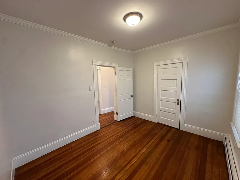 765 Broadway #6 — Photo 9
