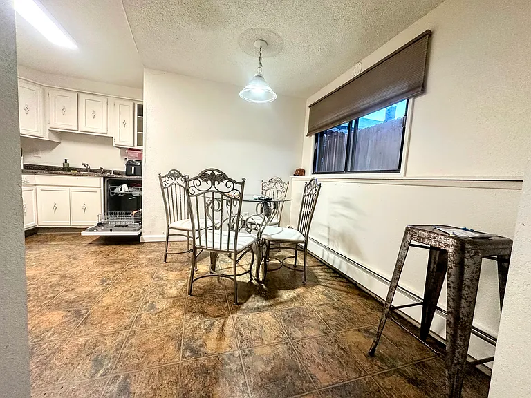 433 E 14th Ave #2 — Photo 2