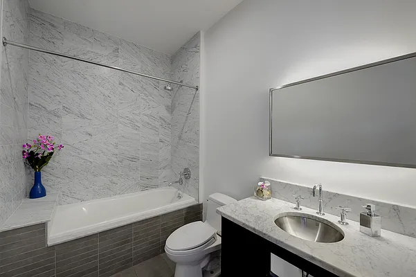 Rented by CORE | media 23