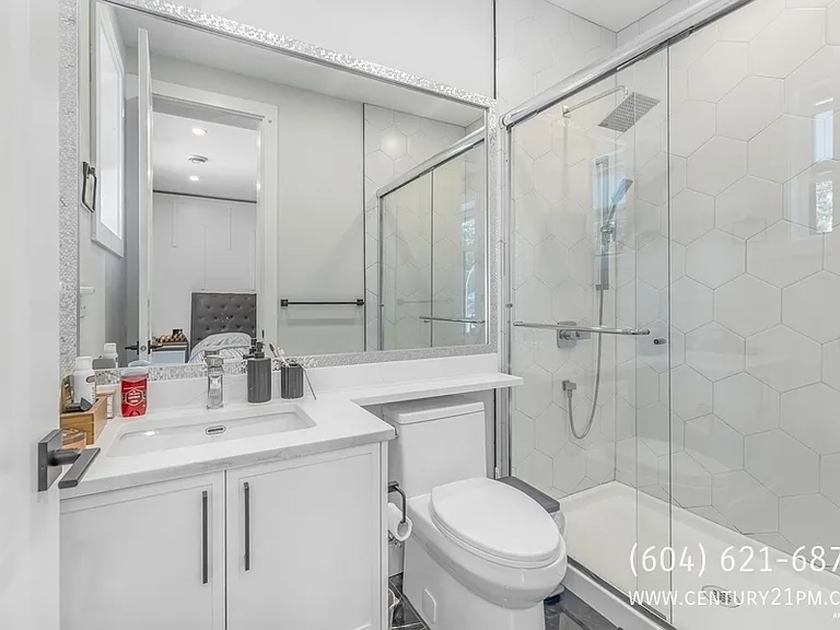 20264 27a Ave #UPPER — Photo 31