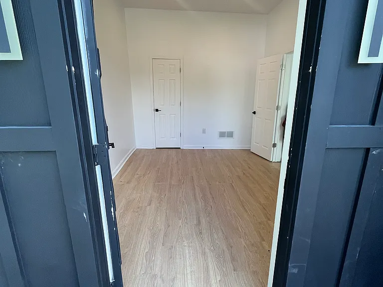 2824 Montgomery St #R — Photo 33
