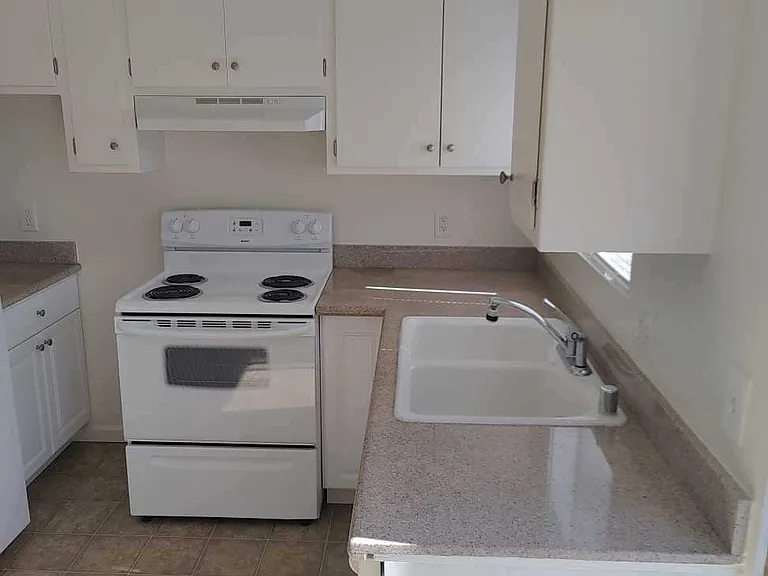 Bay Vista — Photo 6