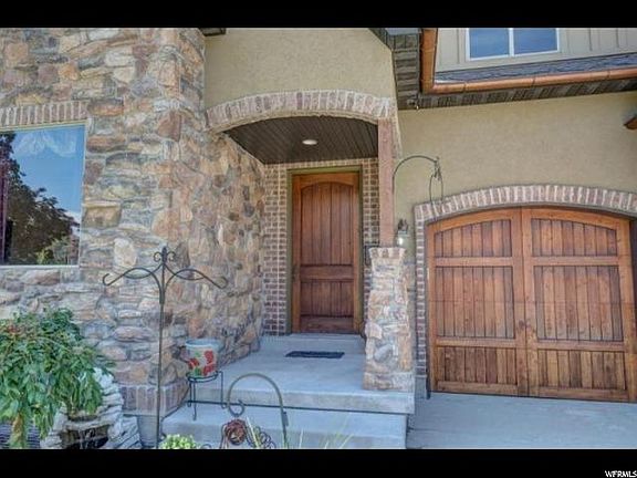 3rd image of 3266 E Kenton Dr
