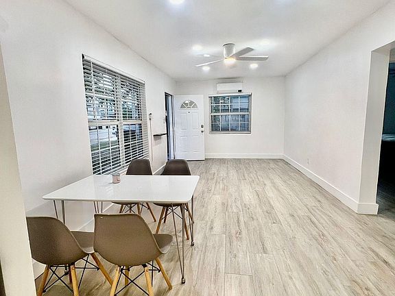 4th image of 504 SW 15th St #1