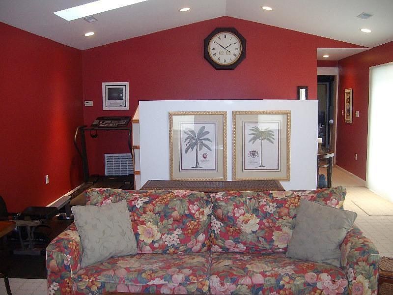 2nd image of 609 Shawnee St