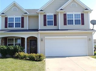 205 Chisholm Pl, Fort Wayne, IN 46825