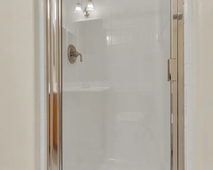 10 Clearwater Cv — Photo 22