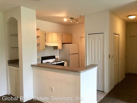 5th image of 8824 Dunes Ct APT 11-102
