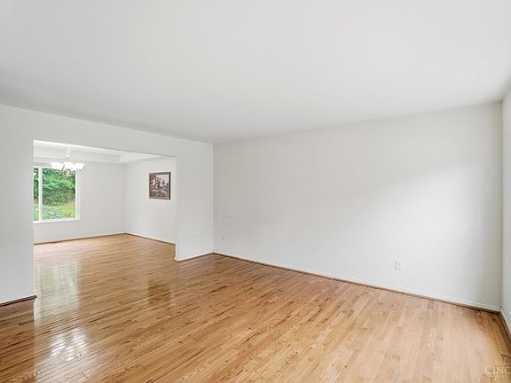 5th image of 6211 Avebury Ct
