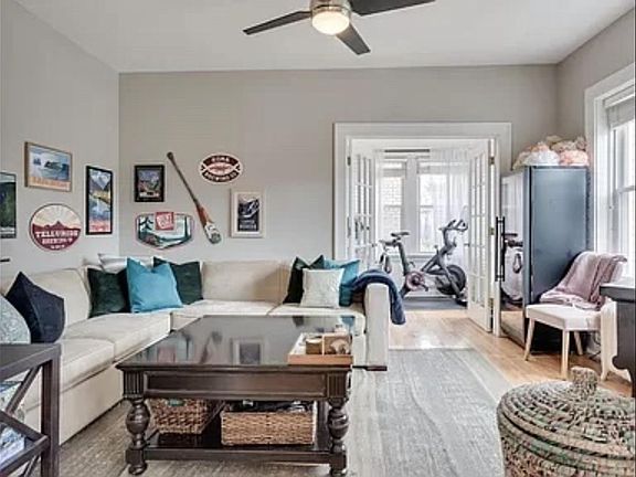 4th image of 2300 Girard Ave S APT 204