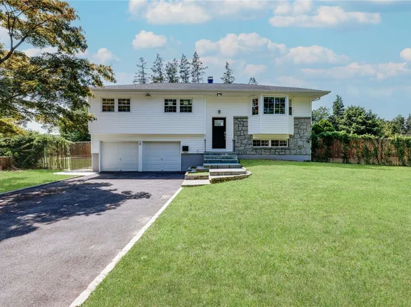 2 Mercer Avenue, Dix Hills, NY 11746