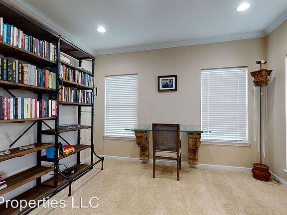 3rd image of 205 Boardwalk Dr