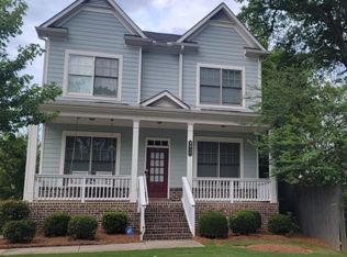 3817 Suwanee Manor Dr, Suwanee, GA 30024