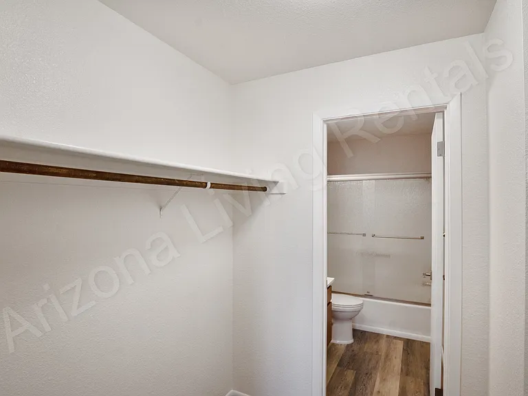 1910 Swanson Ave #B3 — Photo 11