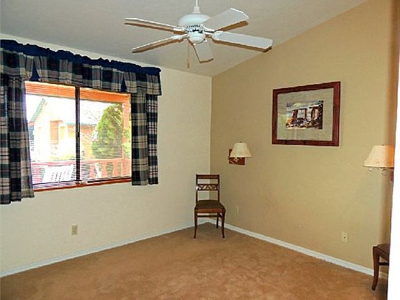 4th image of 951 N Cactus Wren Ln