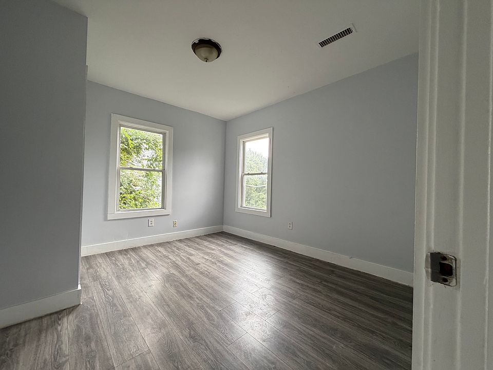1st image of 80-2 Alder St #B2