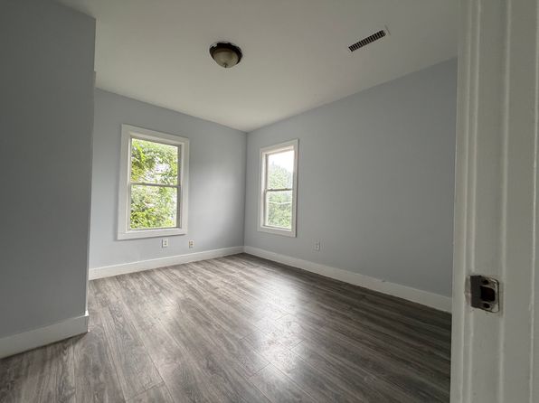 80-2 Alder St #B2