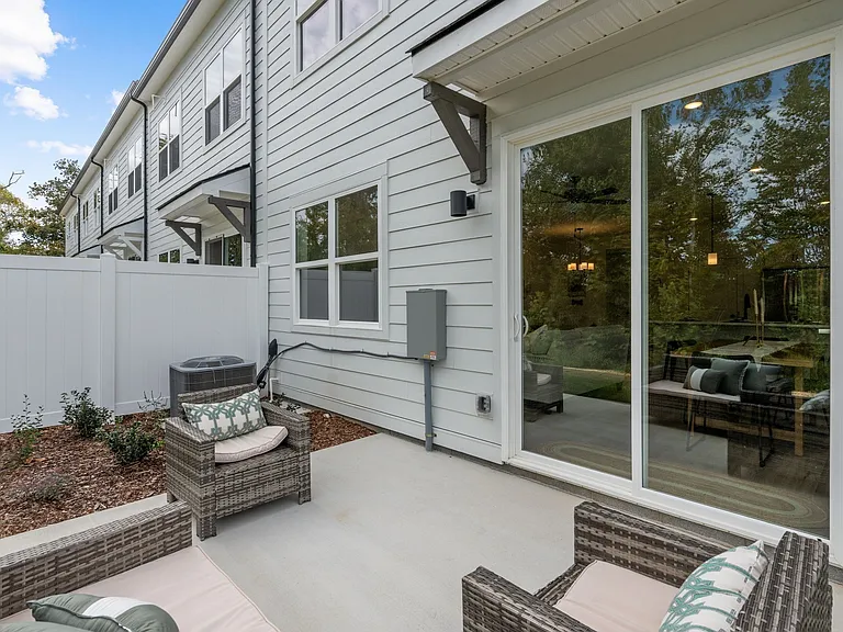 6001 Mill Tree Ct — Photo 43