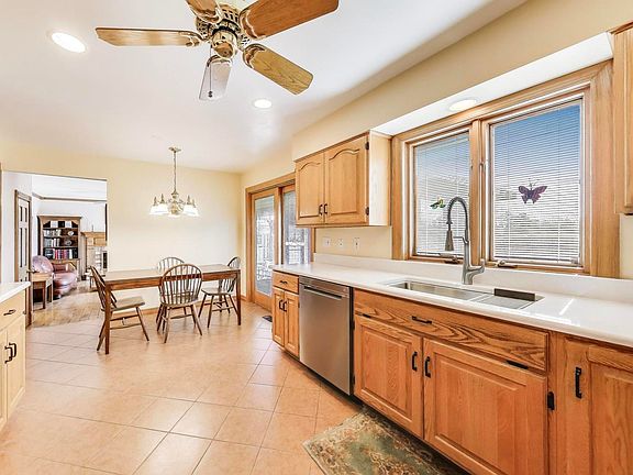 5th image of 1101 E Ironwood Dr
