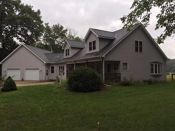 3rd image of 1755 Fernwood Dr