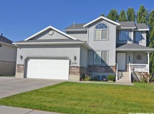 1247 N 2220 W, Clinton, UT 84015