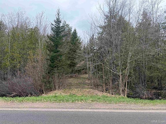5th image of Lake Rd