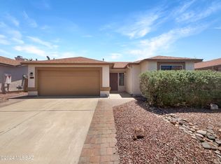 8534 N Winchester Creek Dr, Tucson, AZ 85742