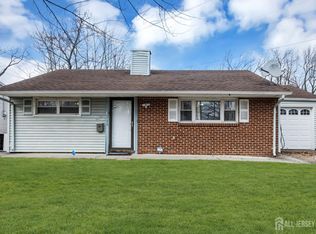 120 Winthrop Rd, Edison, NJ 08817