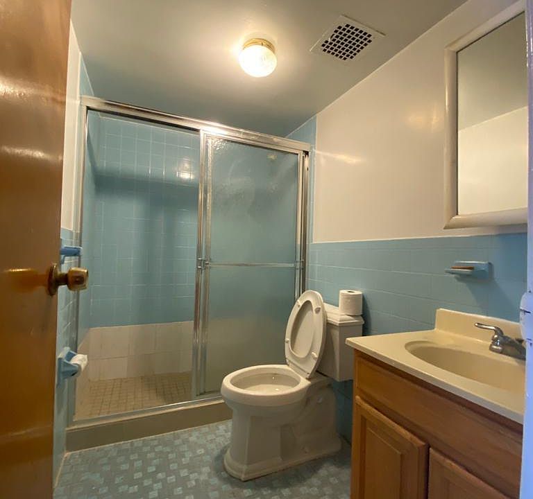 2nd image of 8947 96th St