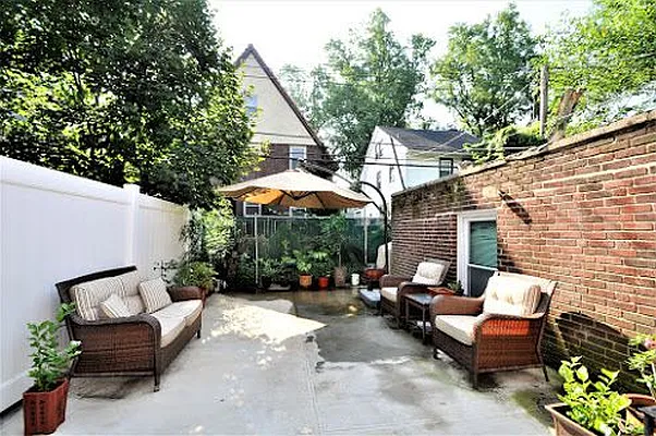 Sold by Exit Kingdom Realty | media 37