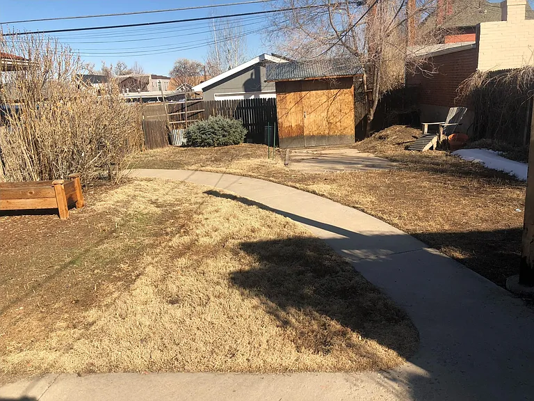 2414 N Vine St — Photo 19