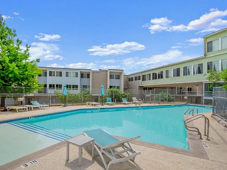 Community pool