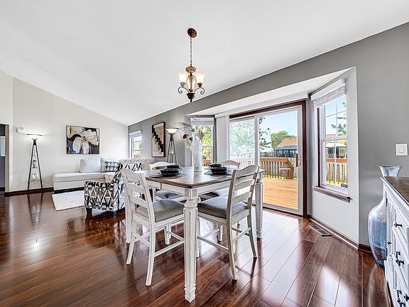 4th image of 3206 Kensington Ln