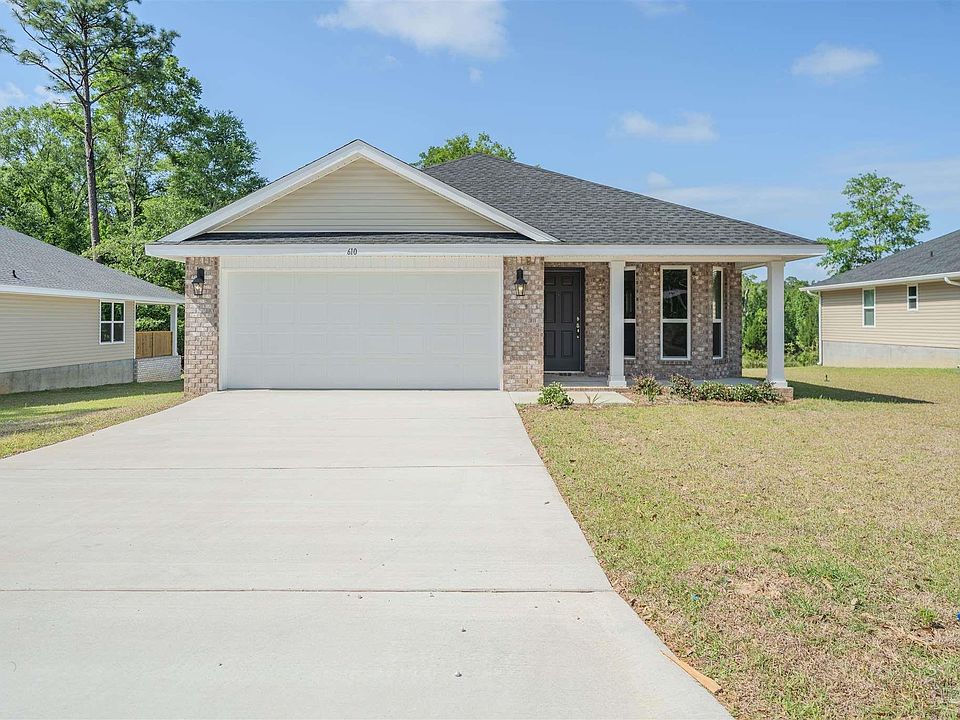 1st image of 610 Sand Pine Dr #12C