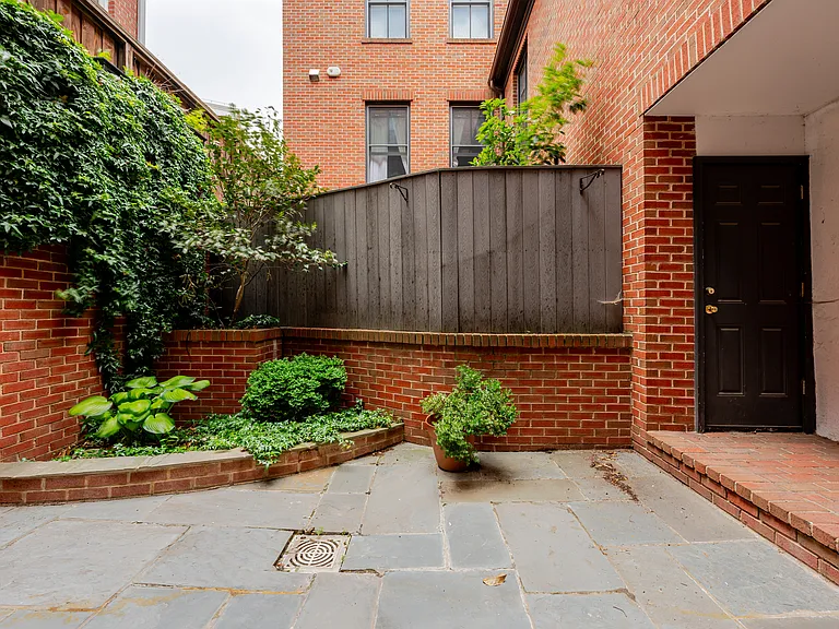 444 M St NW #1 — Photo 14