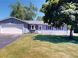 84 Parkway Blvd, Madison, OH 44057