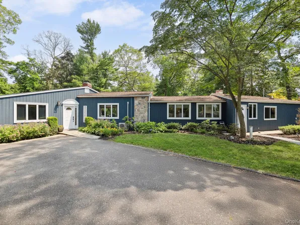 234 Edgewood Avenue, Smithtown, NY 11787