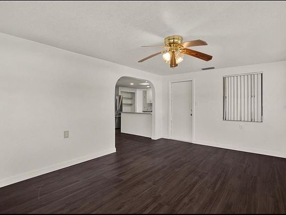 3rd image of 13605 Garris Dr