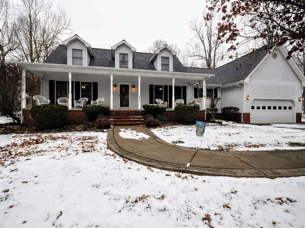 437 Fly Away Dr, Benton, KY 42025