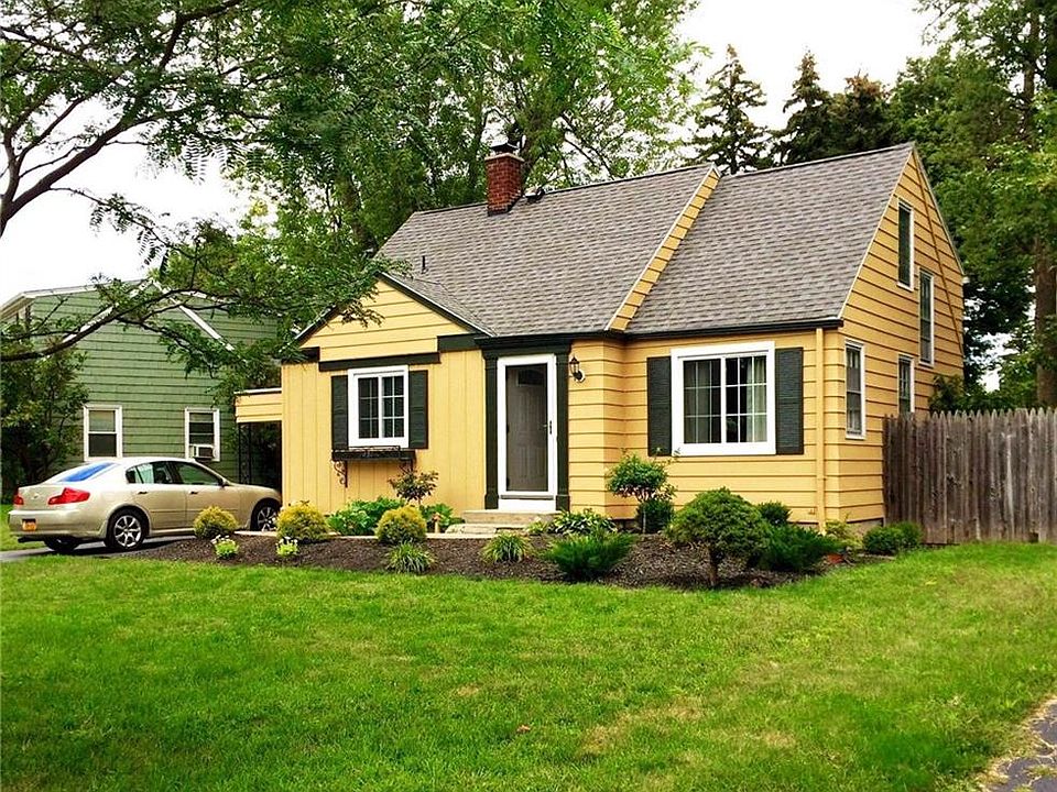 1st image of 82 Cadman Dr