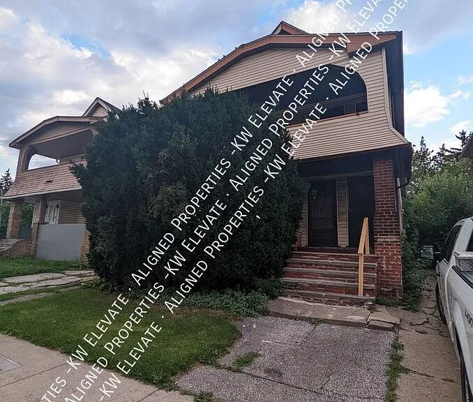 3395 W 117th St #3 — Photo 1