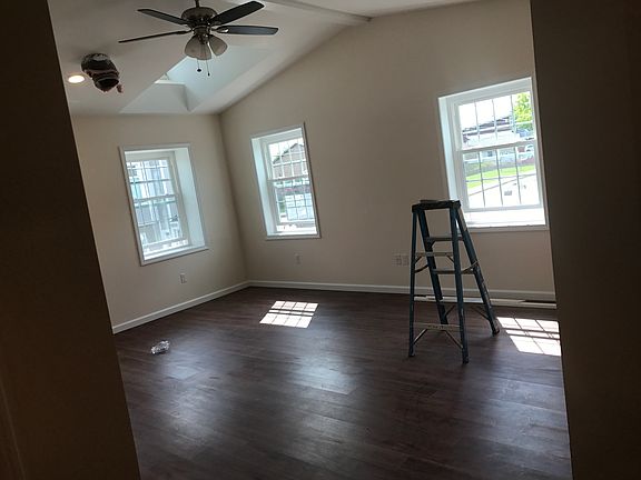 2nd image of 1414 3rd Ave APT 2