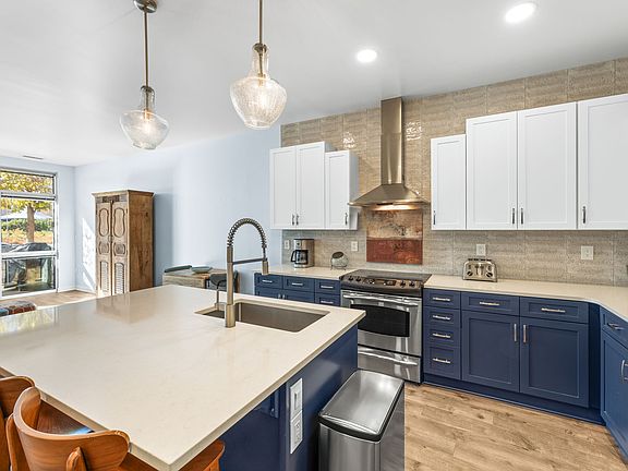 Large Kitchen