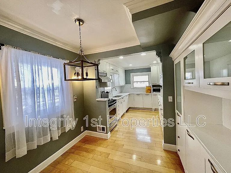 7301 Summit St — Photo 8