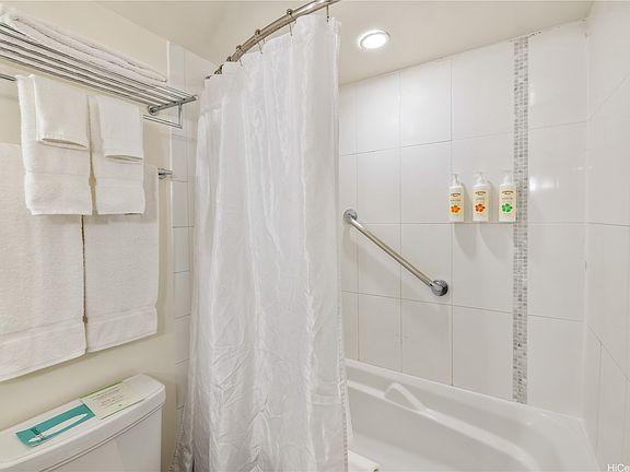 5th image of 410 Atkinson Dr #839