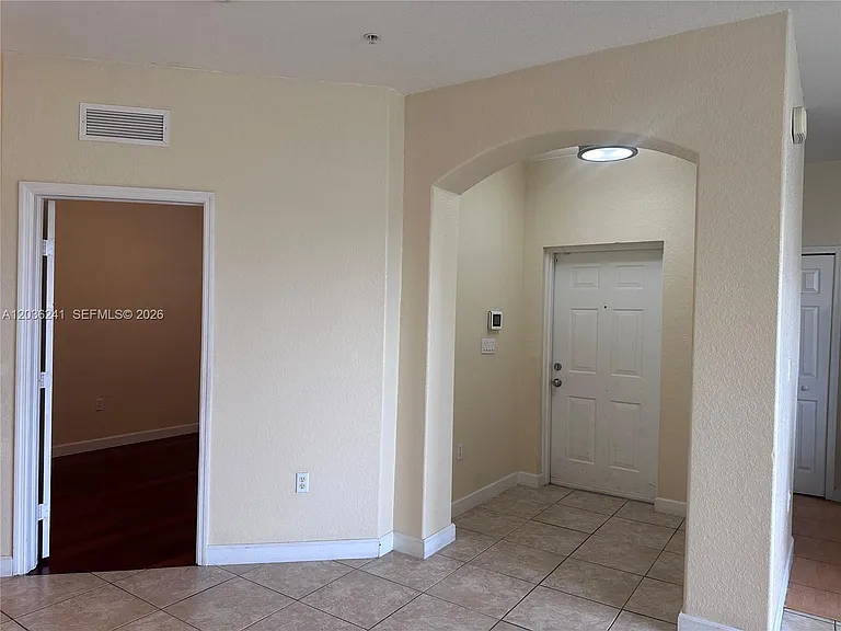 10132 NW 7th St #208 — Photo 7